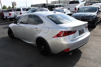 2016 LEXUS IS 300 AWD photo 7