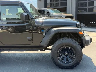 2019 Jeep Wrangler photo 3