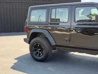 2019 Jeep Wrangler photo 4