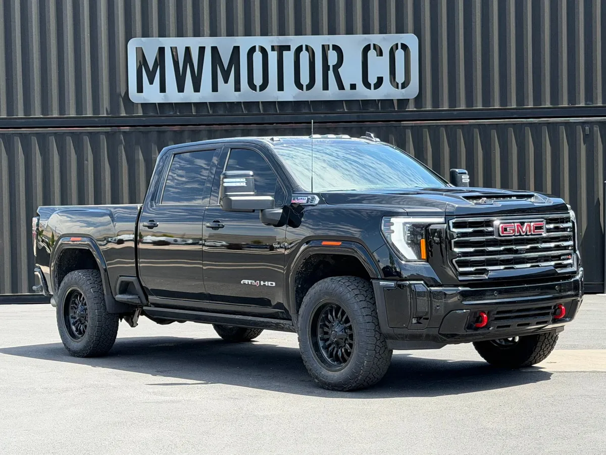 2025 GMC Sierra 3500HD AT4