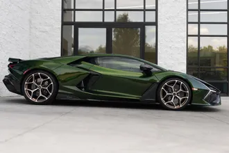 2026 Lamborghini Revuelto photo 5