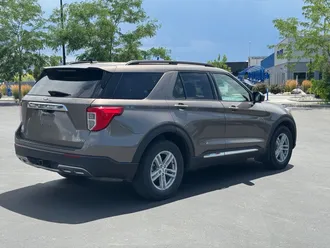 2021 Ford Explorer photo 7