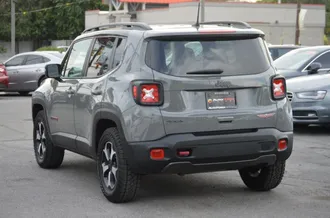 2020 Jeep Renegade photo 6