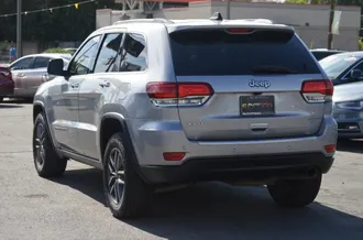 2020 Jeep Grand Cherokee photo 6
