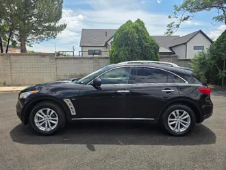 2014 Infiniti QX70 photo 2