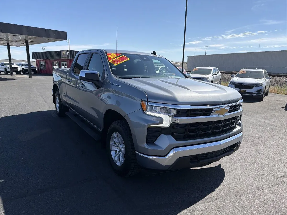 2023 Chevrolet Silverado 1500 LT 4x4 4dr Crew Cab 5.8 ft. SB w/1LT