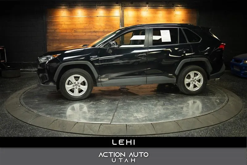 2020 TOYOTA RAV4 HYBRID XLE