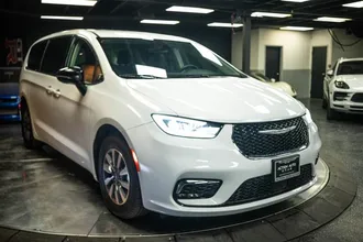 2024 CHRYSLER PACIFICA photo 5