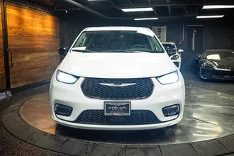 2024 CHRYSLER PACIFICA photo 4