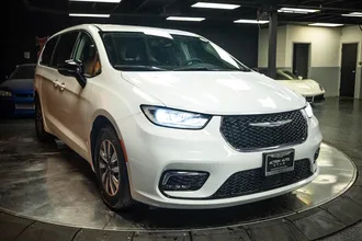 2024 CHRYSLER PACIFICA photo 5