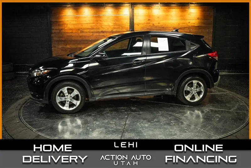 2017 HONDA HR-V LX