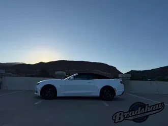 2023 Chevrolet Camaro photo 4
