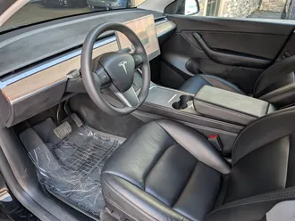 2022 Tesla Model Y Long Range photo 2