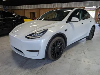 2022 Tesla Model Y Long Range photo 5