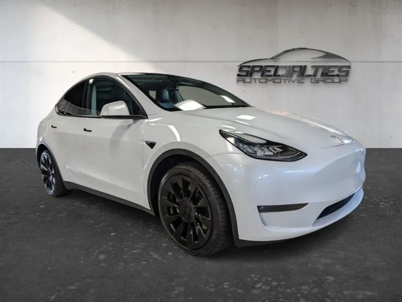 2022 Tesla Model Y Long Range Long Range