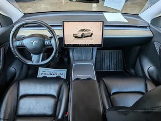 2022 Tesla Model Y Long Range photo 3