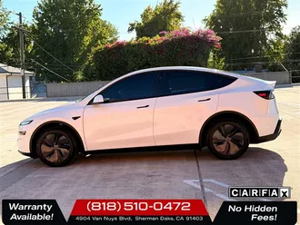 2026 Tesla Model Y Premium photo 4