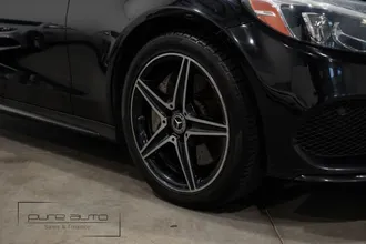 2018 Mercedes-Benz C-Class photo 4
