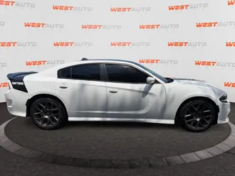 2017 Dodge Charger photo 6