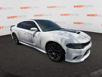 2017 Dodge Charger photo 7