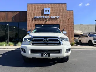 2018 Toyota Sequoia photo 2