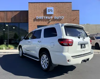 2018 Toyota Sequoia photo 6