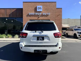 2018 Toyota Sequoia photo 7
