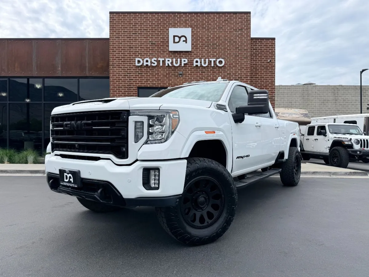 2020 GMC Sierra 2500HD AT4 Crew Cab 4WD