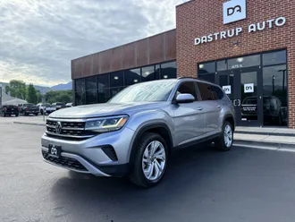 2021 Volkswagen Atlas photo 2
