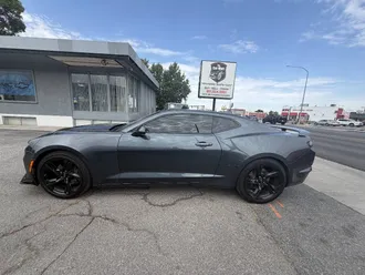 2020 Chevrolet Camaro photo 2
