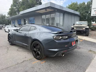 2020 Chevrolet Camaro photo 3