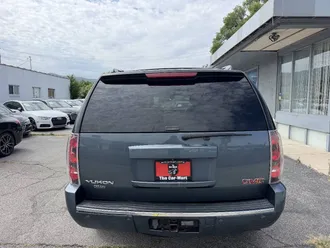 2008 GMC Yukon photo 4