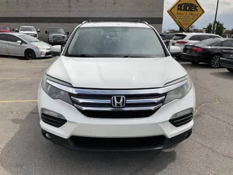 2016 Honda Pilot photo 2
