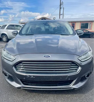 2013 Ford Fusion photo 2