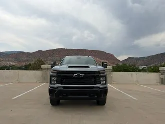 2026 Chevrolet Silverado 2500HD photo 5