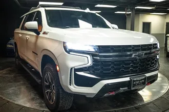 2021 CHEVROLET SUBURBAN photo 5