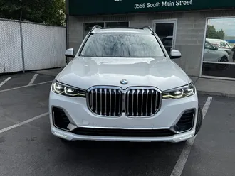 2020 BMW X7 xDrive40i photo 2