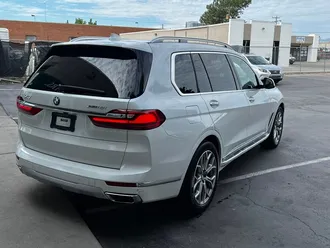 2020 BMW X7 xDrive40i photo 6