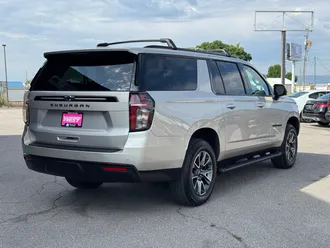 2023 Chevrolet Suburban photo 6