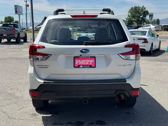 2023 Subaru Forester photo 7