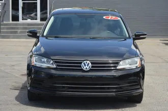 2017 Volkswagen Jetta photo 2