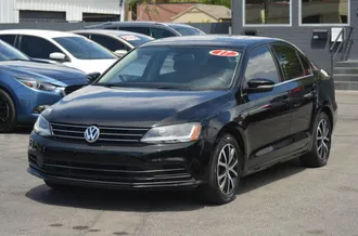 2017 Volkswagen Jetta photo 3