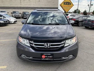 2015 Honda Odyssey photo 2