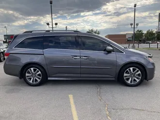 2015 Honda Odyssey photo 4