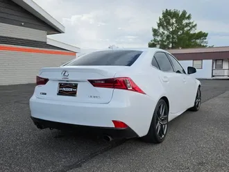 2015 Lexus IS photo 5