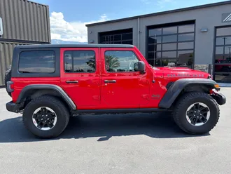2020 Jeep Wrangler photo 3