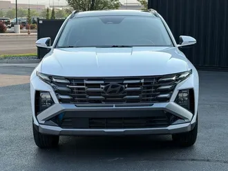 2025 Hyundai Tucson photo 2