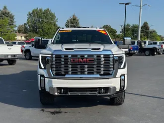2025 GMC Sierra 3500HD photo 2