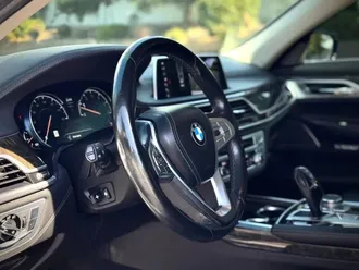 2018 BMW 7 Series photo 5