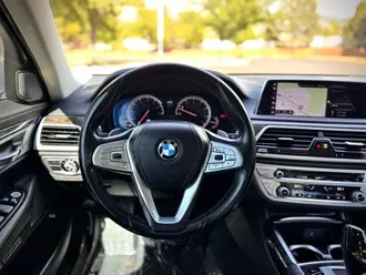 2018 BMW 7 Series photo 7